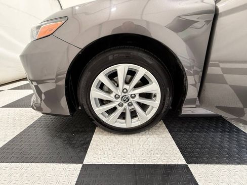 Used 2022 Toyota Camry LE FWD image 10
