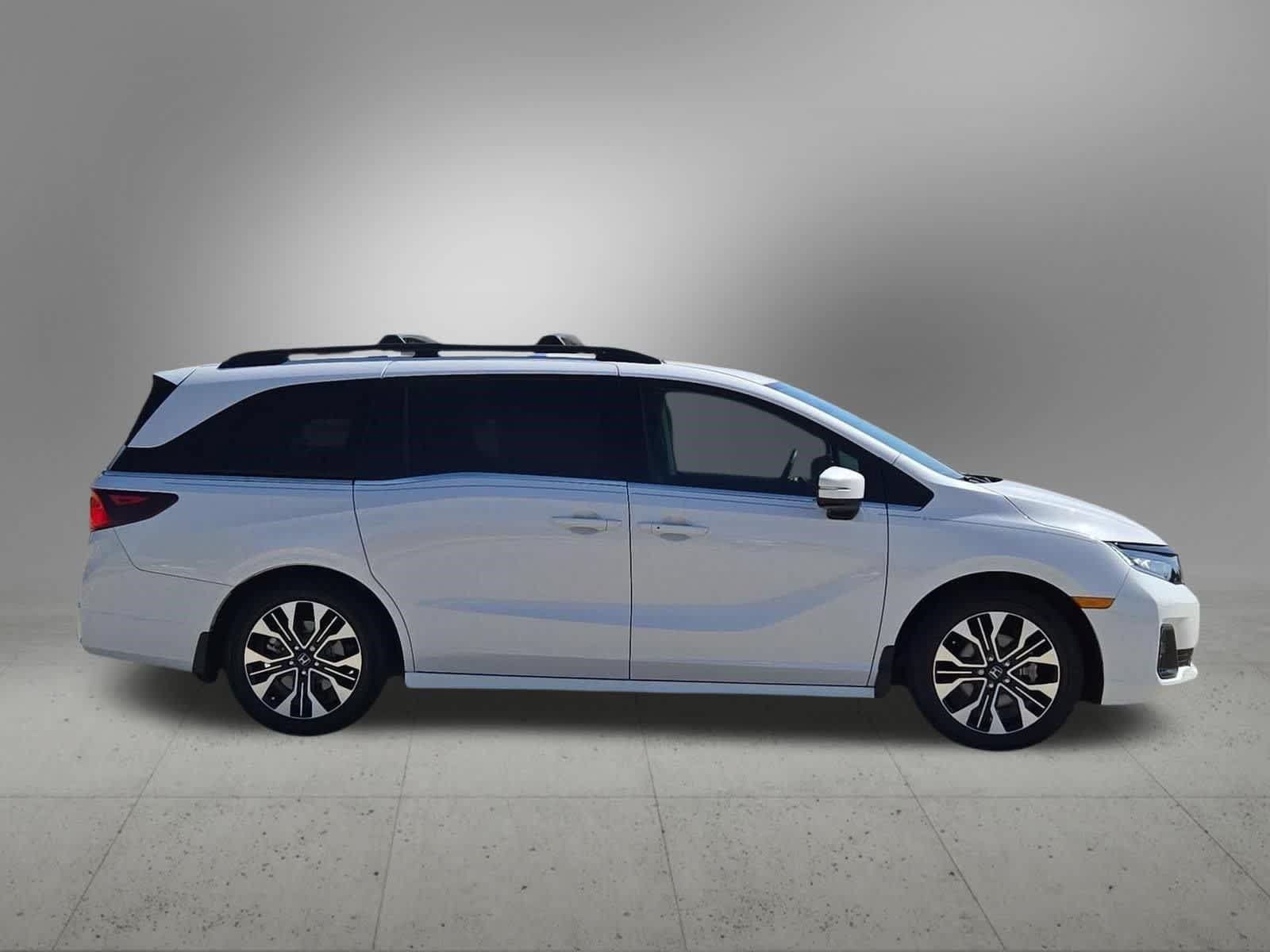 Used 2025 Honda Odyssey Elite image 7