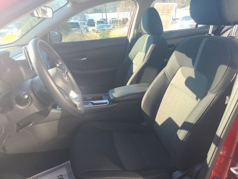 Used 2024 Nissan Sentra SV image 16