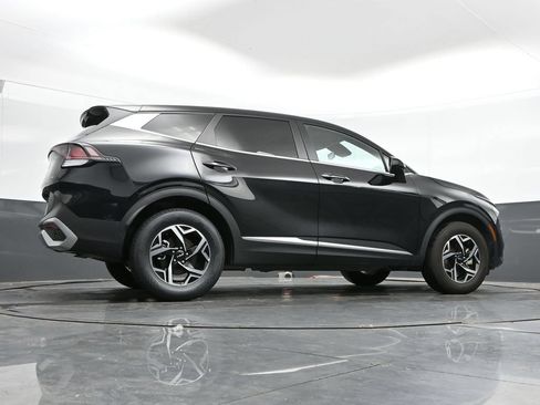 Used 2025 Kia Sportage LX AWD/4WD image 42