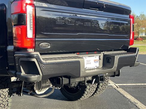 New 2026 Ford F450 Platinum image 31