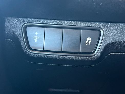 Used 2023 Kia Forte LXS image 23