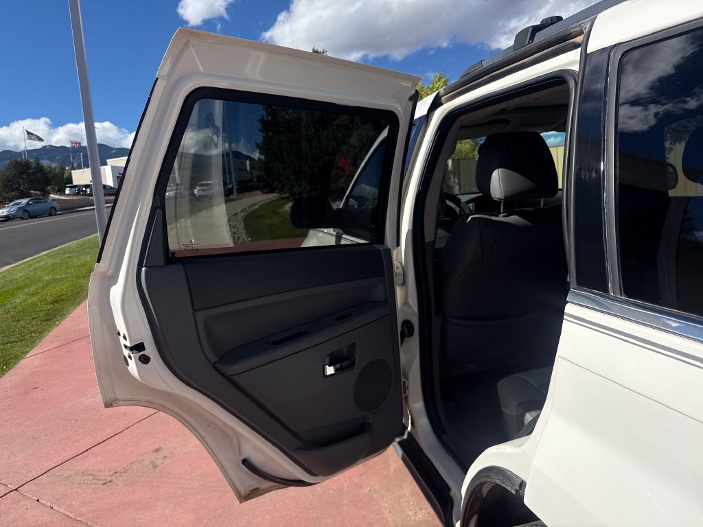 Used 2005 Jeep Grand Cherokee Limited AWD/4WD image 17