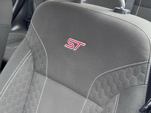 Used 2016 Ford Fiesta ST image 19