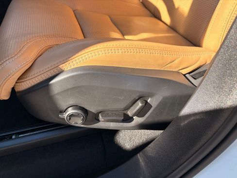 Certified 2024 Volvo XC90 T8 Ultimate w/ Protection Package Premier image 14