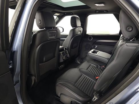 Used 2023 Land Rover Discovery S R-Dynamic image 37