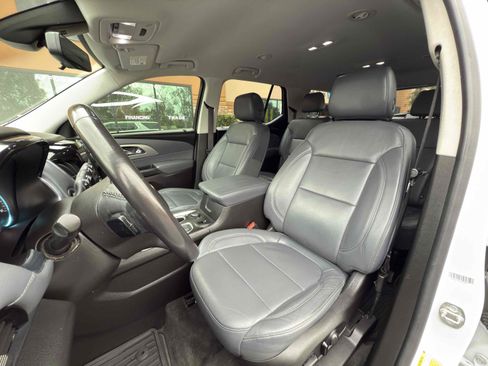 Used 2019 Chevrolet Traverse LT w/ LT Premium Package image 33