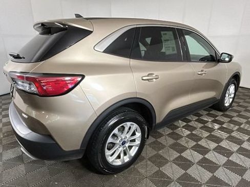 Used 2020 Ford Escape SE AWD/4WD image 2