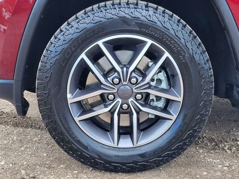 Used 2022 Jeep Grand Cherokee Limited AWD/4WD image 10