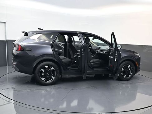 Used 2026 Kia Sportage LX FWD image 27