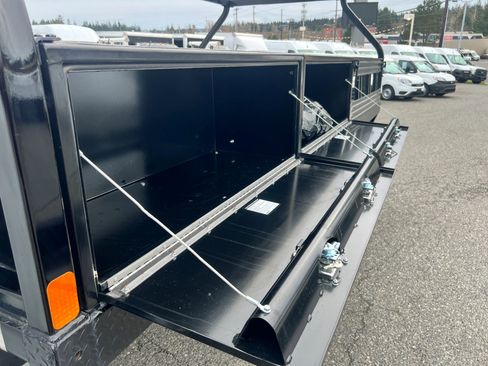 Used 2022 Ford E-450 and Econoline 450 Super Duty RWD image 19