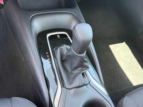 Used 2025 Toyota Corolla LE FWD image 20