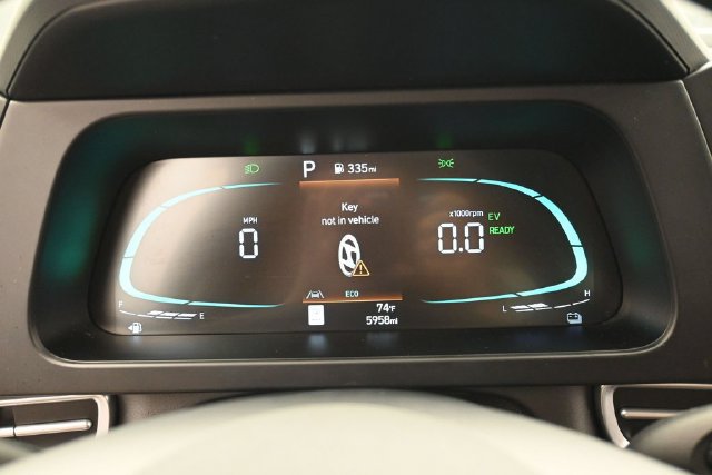 Used 2026 Hyundai Elantra Hybrid FWD image 19