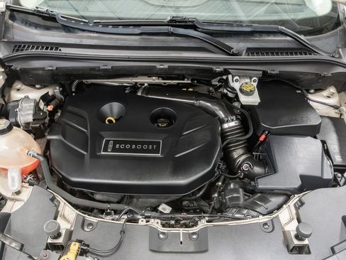 Used 2017 Lincoln MKC Premiere FWD image 3