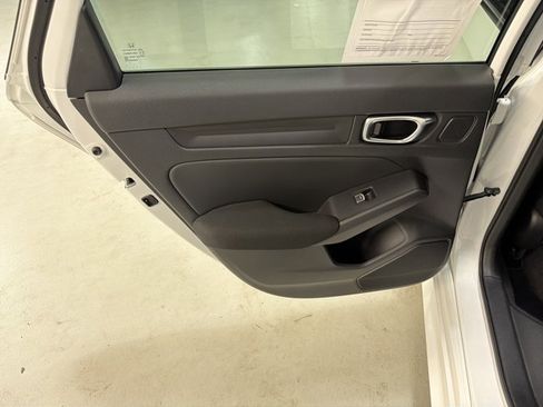 Used 2025 Honda Civic Sport image 23