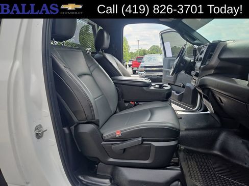 Used 2021 RAM 4500 Tradesman RWD image 25