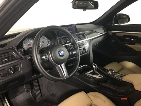 Used 2015 BMW M4 Convertible RWD image 4