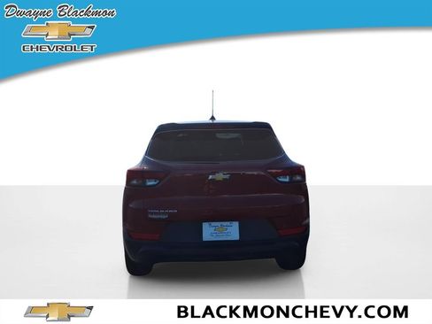 Used 2026 Chevrolet TrailBlazer LS w/ LS Convenience Package FWD image 5