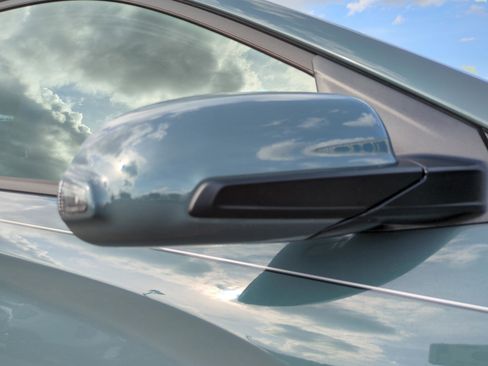 Certified 2022 Hyundai Kona Limited FWD image 28