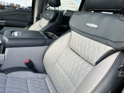 Used 2024 Ford F450 Limited w/ FX4 Off-Road Package image 17