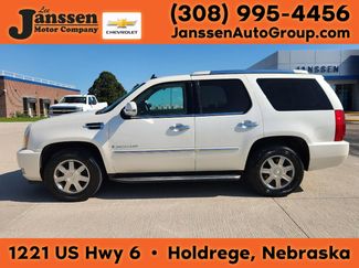 Used 2008 Cadillac Escalade AWD image 1
