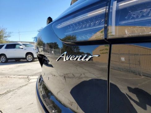 New 2026 Buick Envision Avenir AWD/4WD image 9