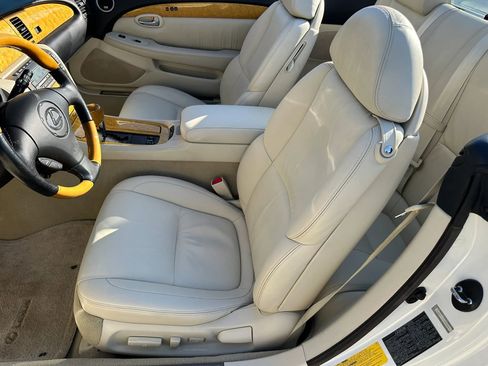 Used 2003 Lexus SC 430 Convertible RWD image 14