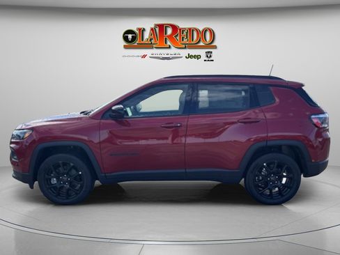New 2026 Jeep Compass Latitude image 4