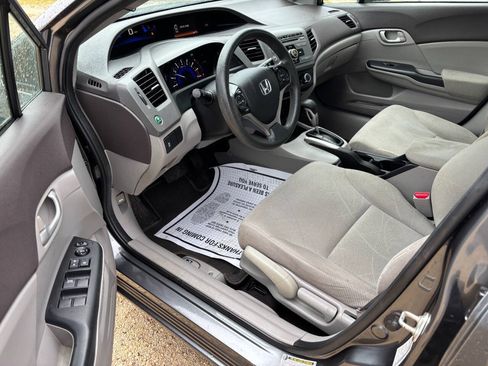 Used 2012 Honda Civic LX image 2