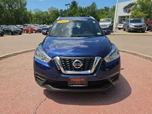 Used 2019 Nissan Kicks SV FWD image 8
