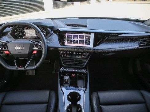 New 2025 Audi RS e-tron GT performance image 16