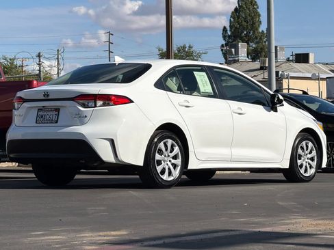 Used 2024 Toyota Corolla LE FWD image 2