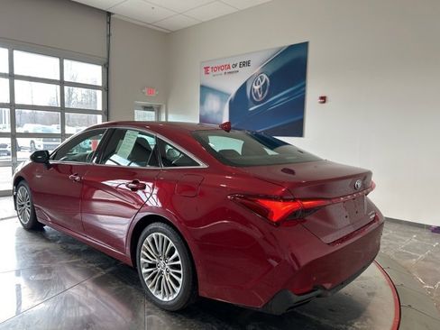 Used 2021 Toyota Avalon Limited w/ Advanced Safety Package image 5