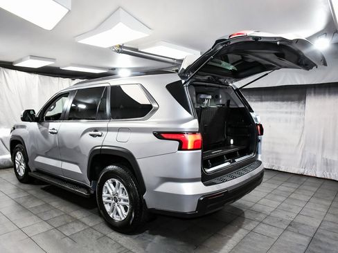 Used 2024 Toyota Sequoia Platinum image 74