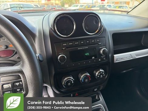 Used 2014 Jeep Compass Sport image 18