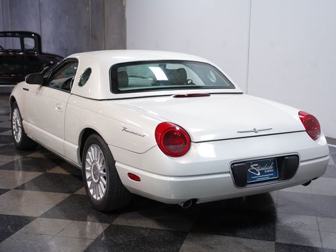 Used 2005 Ford Thunderbird 50th Anniversary RWD image 9