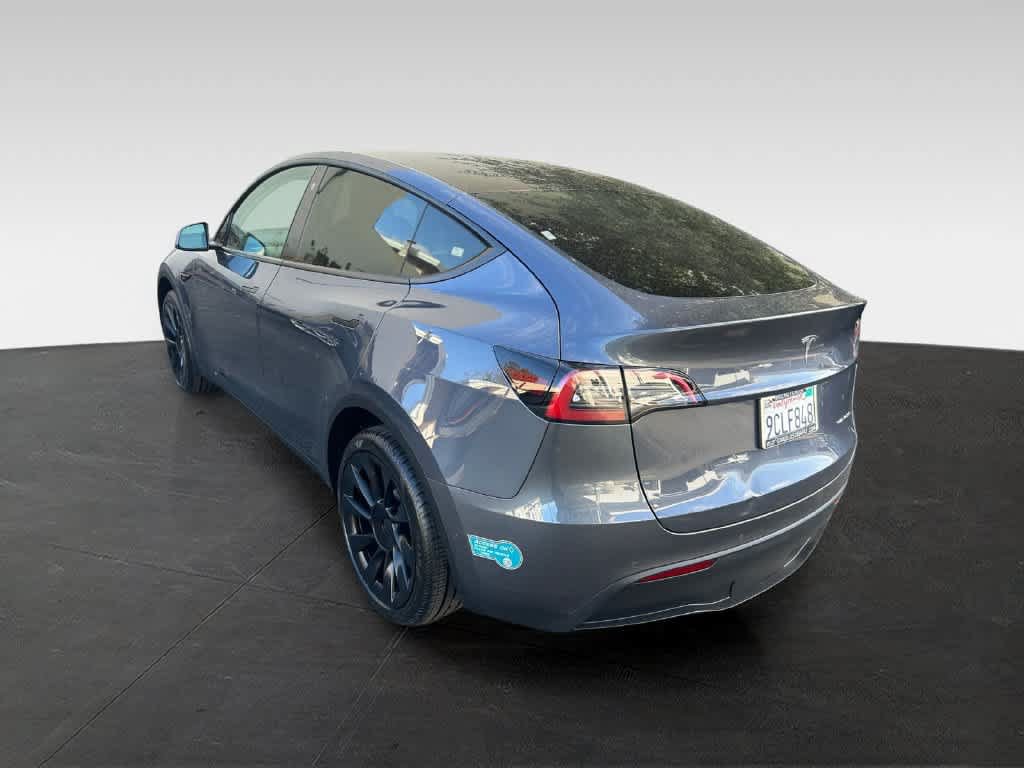 Used 2022 Tesla Model Y Long Range AWD/4WD image 4