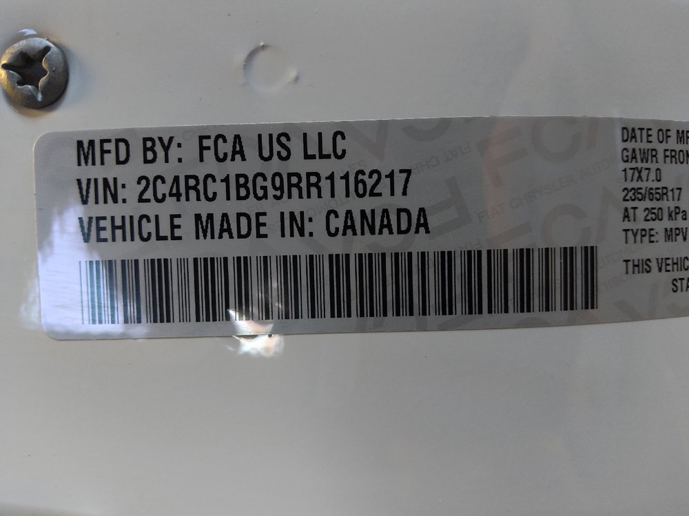 Used 2024 Chrysler Pacifica Touring-L FWD image 33