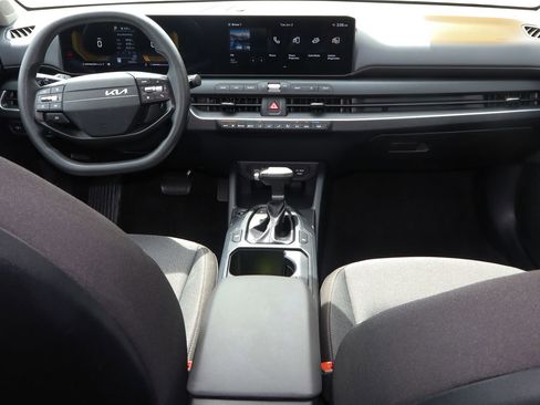 Used 2025 Kia K4 FWD image 10