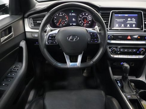 Used 2018 Hyundai Sonata Sport image 16
