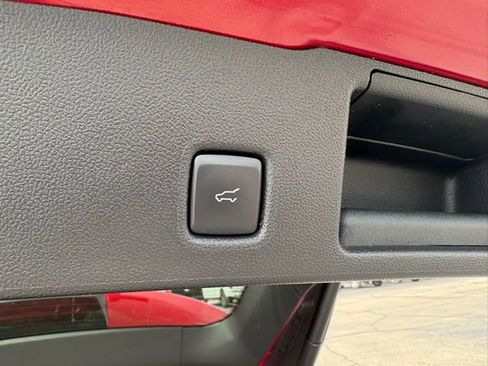 Used 2023 Ford Escape Platinum w/ Premium Technology Package AWD/4WD image 16