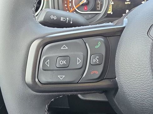 Used 2025 Jeep Gladiator Mojave AWD/4WD image 20