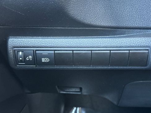 Certified 2024 Toyota Corolla LE image 31