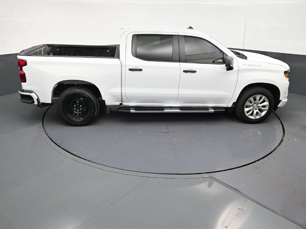 Used 2024 Chevrolet Silverado 1500 Custom RWD image 16