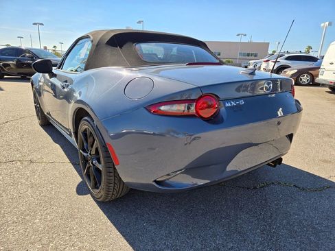 Used 2021 MAZDA MX-5 Miata Grand Touring image 3