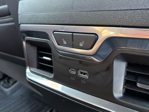 Used 2024 GMC Sierra 1500 Denali Ultimate image 21