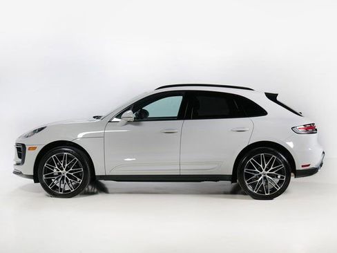 Used 2023 Porsche Macan image 6