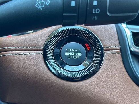 Certified 2024 Jeep Compass Limited image 21