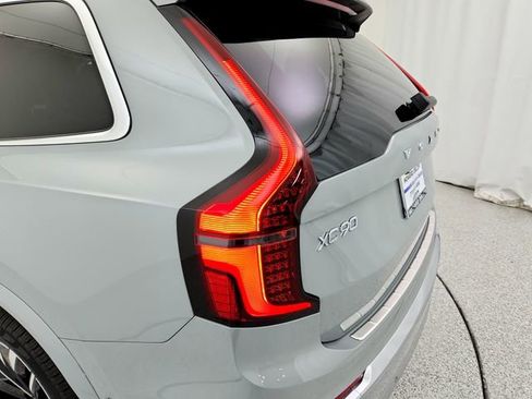 New 2026 Volvo XC90 B6 Plus w/ Protection Package Premier image 28