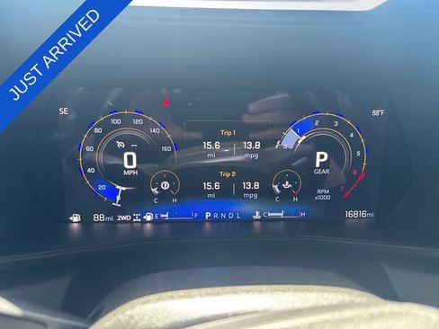 Used 2024 Chevrolet Colorado Trail Boss w/ Advanced Trailering Package AWD/4WD image 15